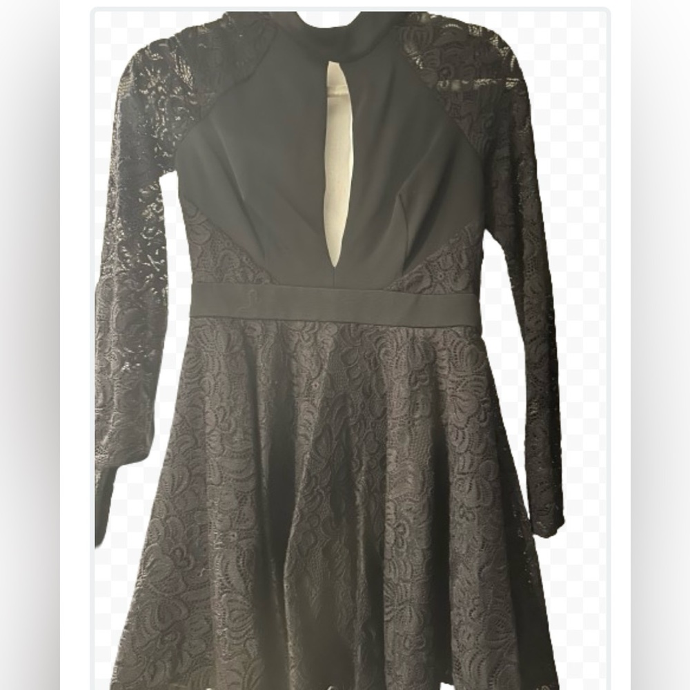 Women’s BEBE xxs lace long sleeve dress